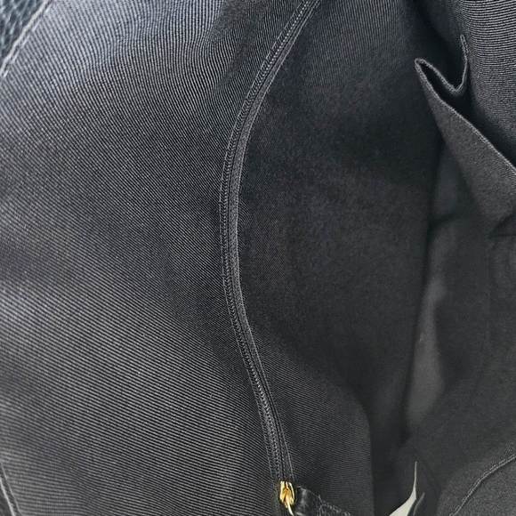 ✨️ Gorgeous Vince Camuto Pebbled Leather Hobo Bag ✨️ - Picture 7 of 10